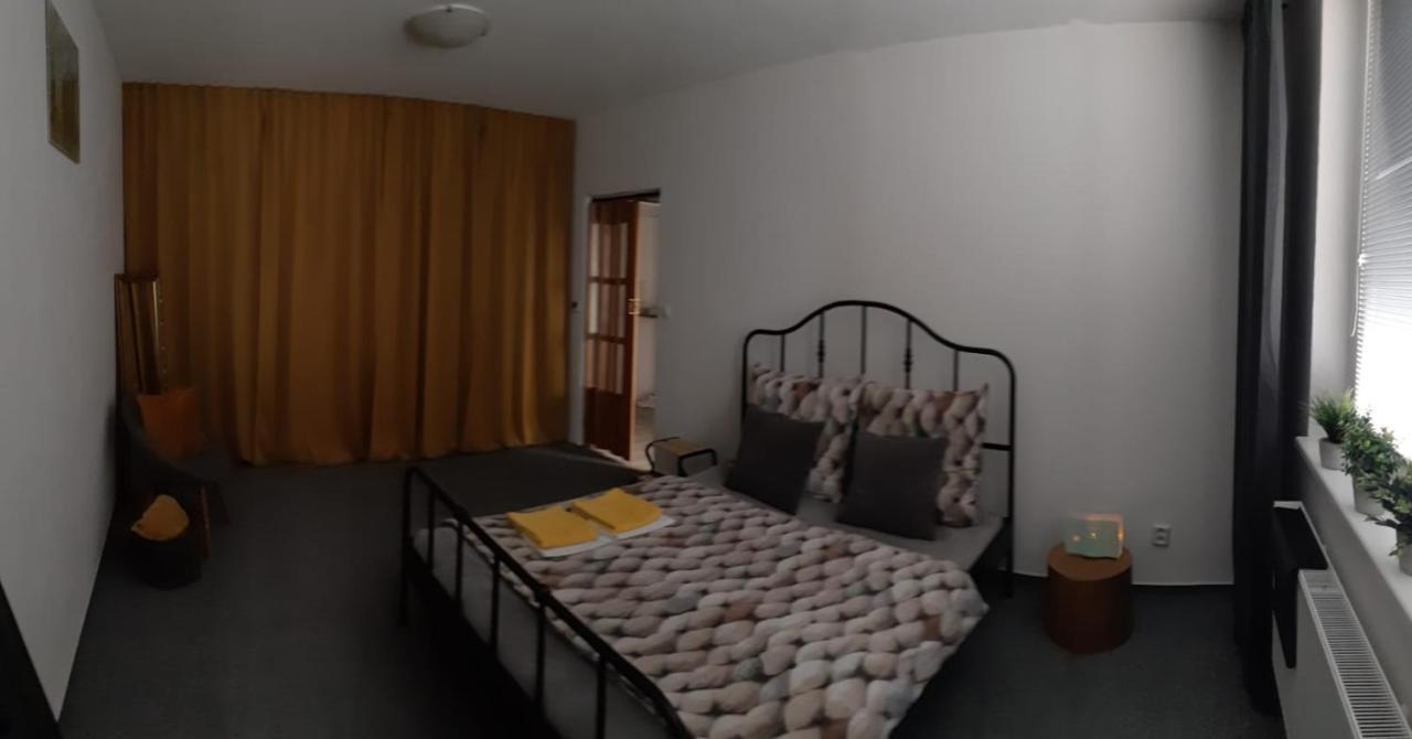 Byt Pro Dva Appartement Blansko Buitenkant foto